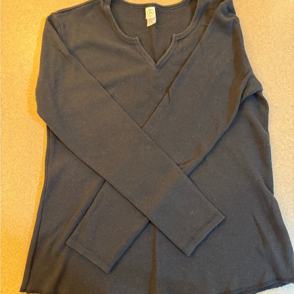 Alternative Long Sleeve Tee - Black